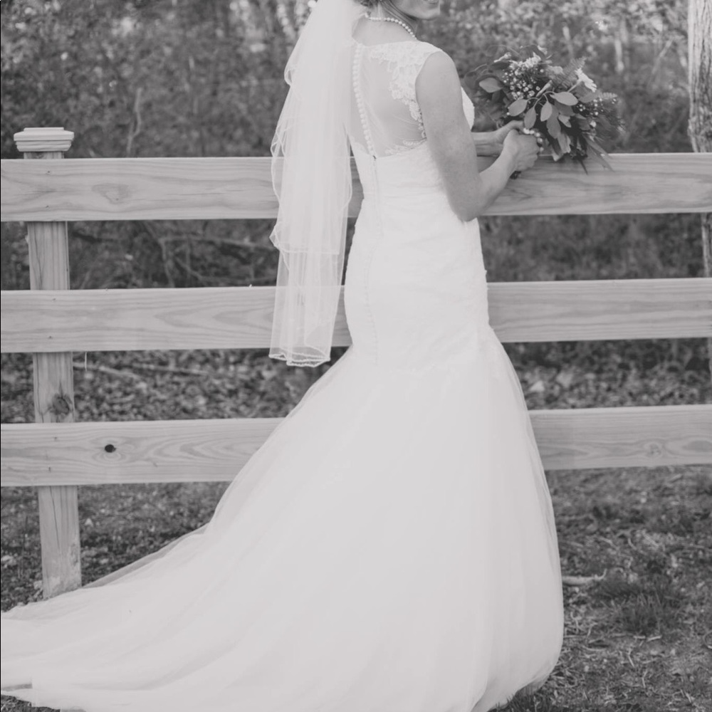 Wedding dress